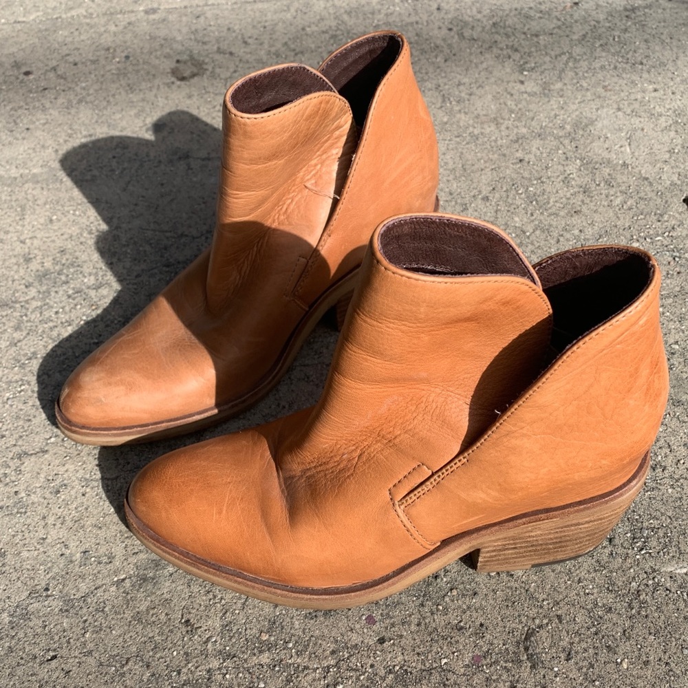 Dolce Vita Ankle Booties